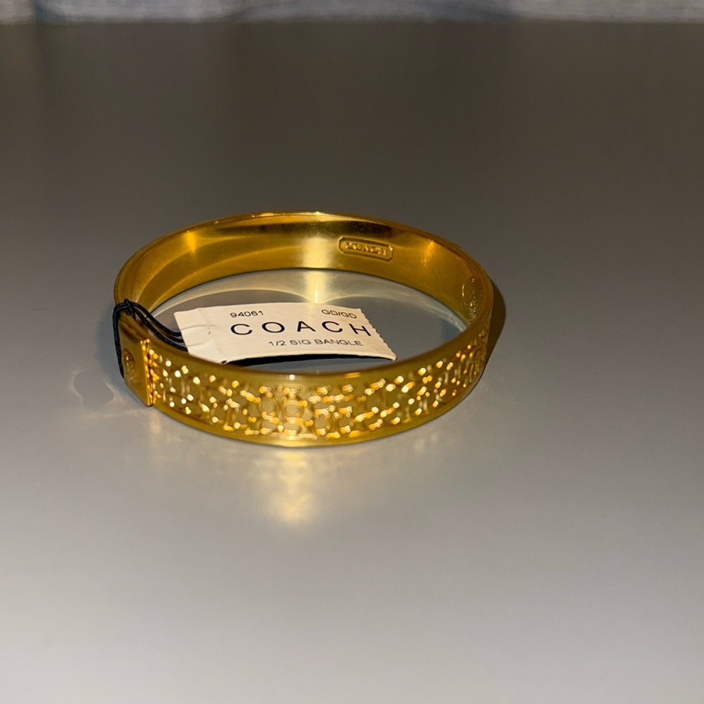 Brand New 100% Authentic Women’s COACH Signature Bangle Tag Is Attached .
